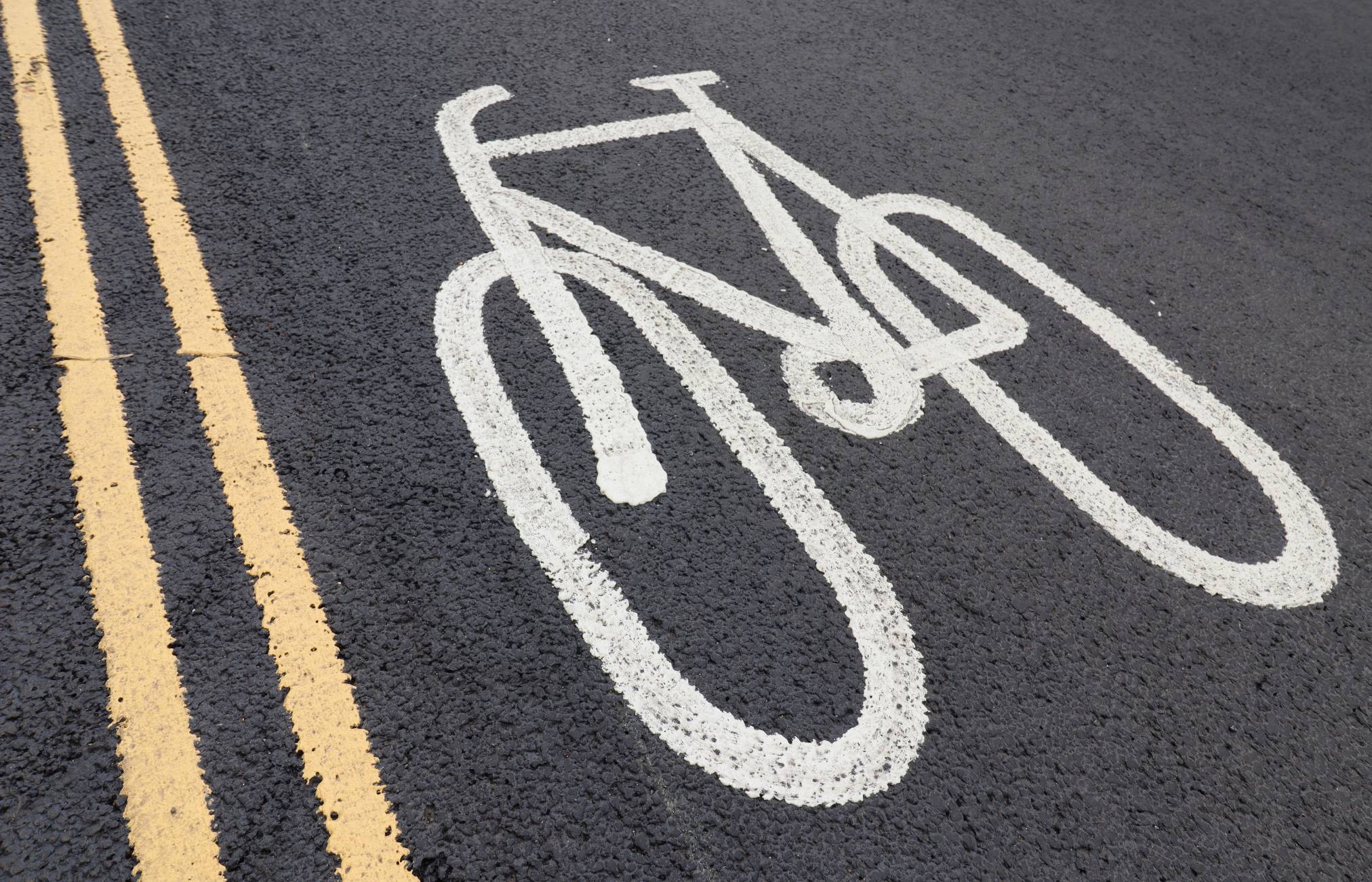 Road markings of a cycle